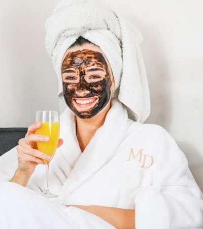 Relaxing facial skincare massage